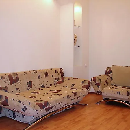 דירה Center *
